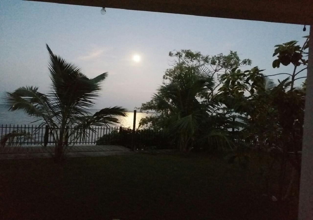 Negombo Holiday Home Luaran gambar