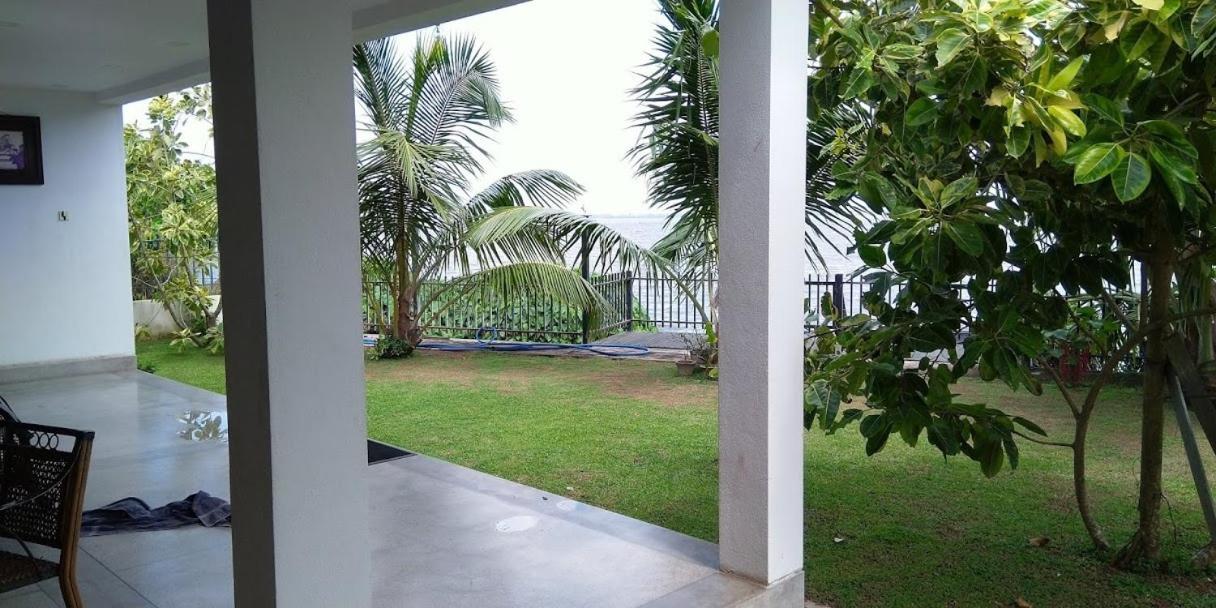 Negombo Holiday Home Luaran gambar