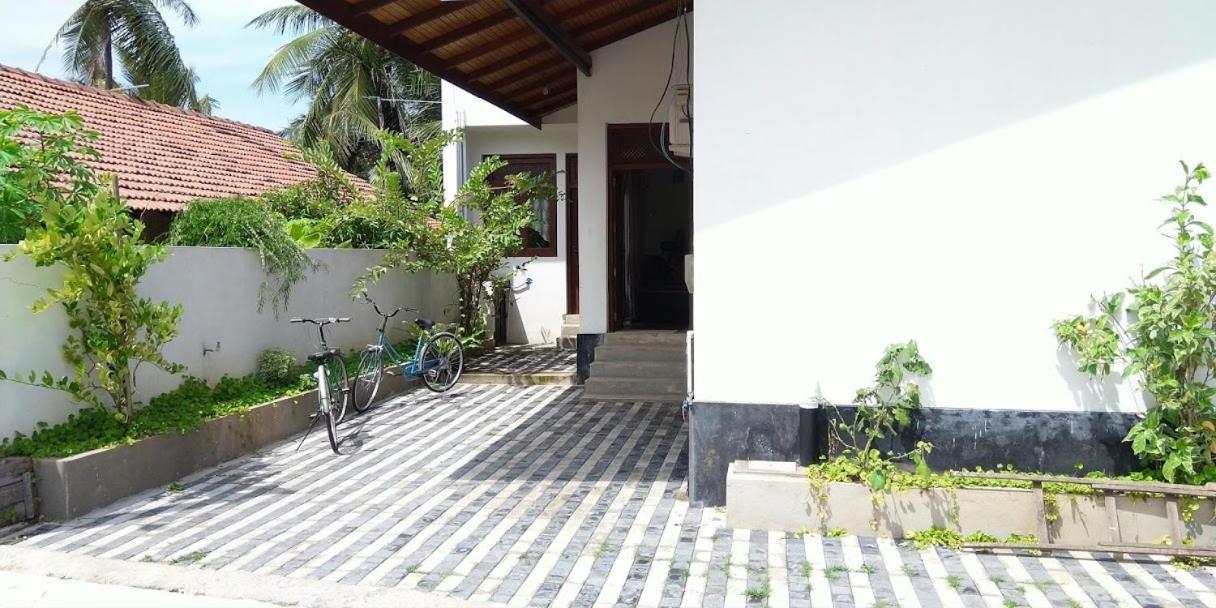 Negombo Holiday Home Luaran gambar