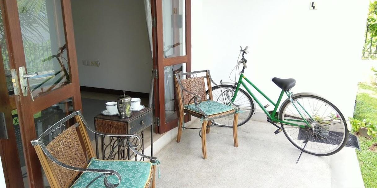 Negombo Holiday Home Luaran gambar