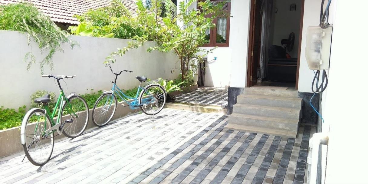 Negombo Holiday Home Luaran gambar