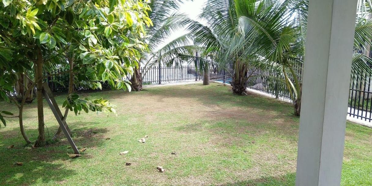 Negombo Holiday Home Luaran gambar