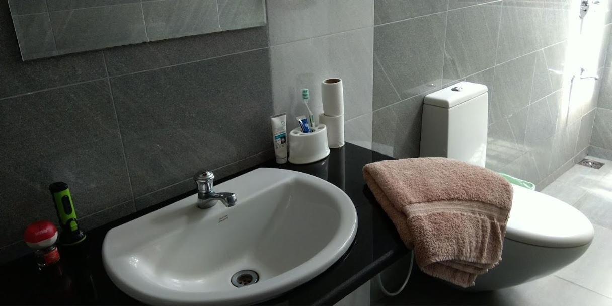 Negombo Holiday Home Luaran gambar