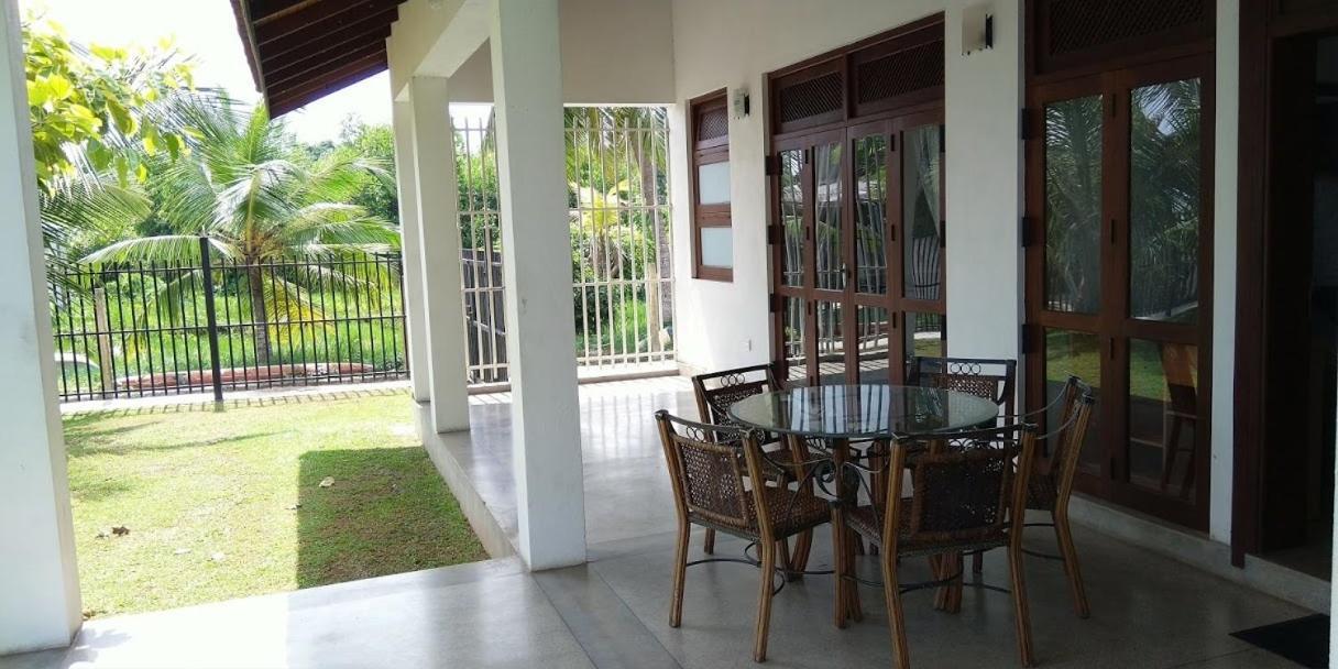 Negombo Holiday Home Luaran gambar