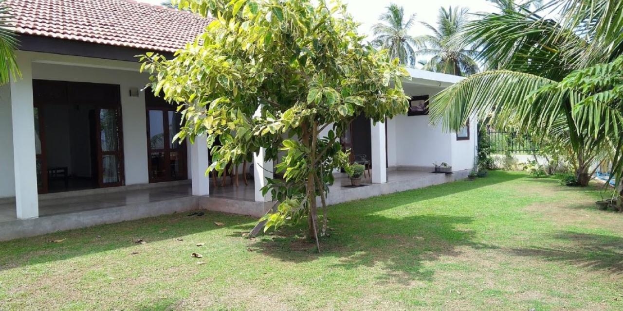Negombo Holiday Home Luaran gambar